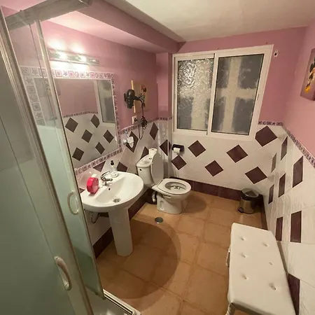 Closest Room To Gibraltar Border La Línea de la Concepción Exterior photo