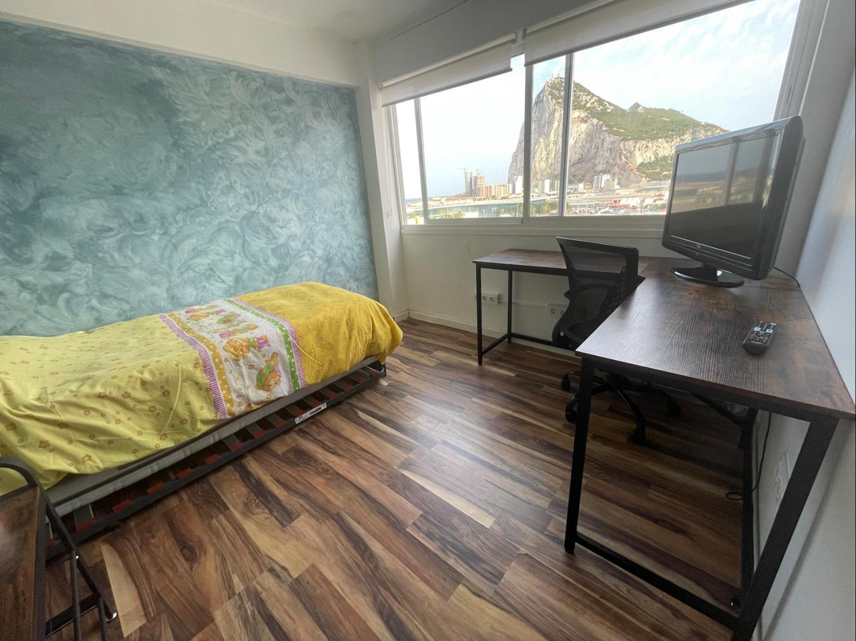 Homestay Closest To Gibraltar Border *